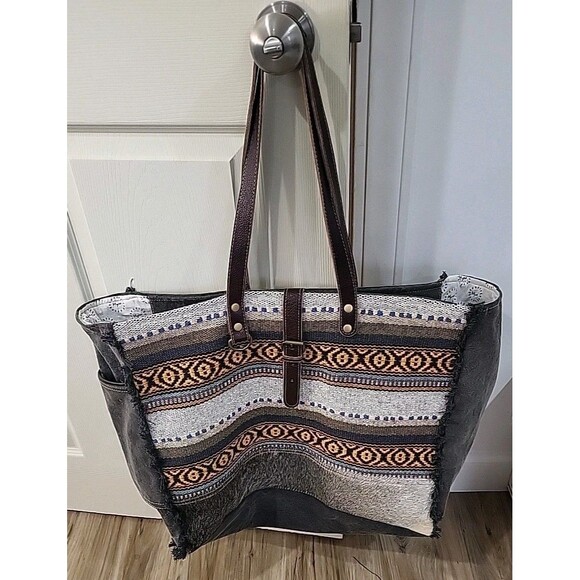 Myra XLarge Travel Canvas Leather Weekender Bag EUC - Picture 1 of 16